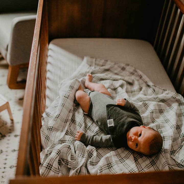 Parker Baby Co. - Vendita all'ingrosso Bavaglini a bandana - Set bavaglini Basics Bandana (confezione da 8)6