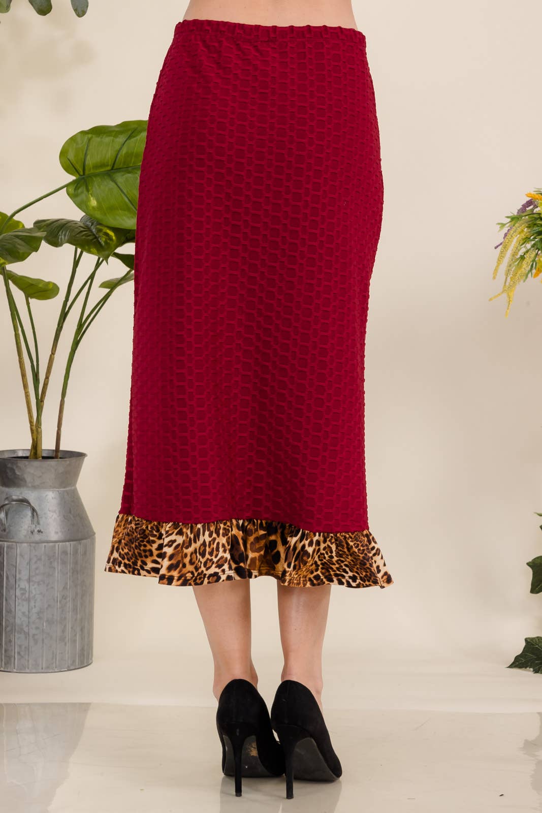 Celeste Clothing - Wholesale Skirt - Women's - PLUS MODEST HONEYCOMB SKIRT w ANIMAL HEMLINE -CS43917-PL15