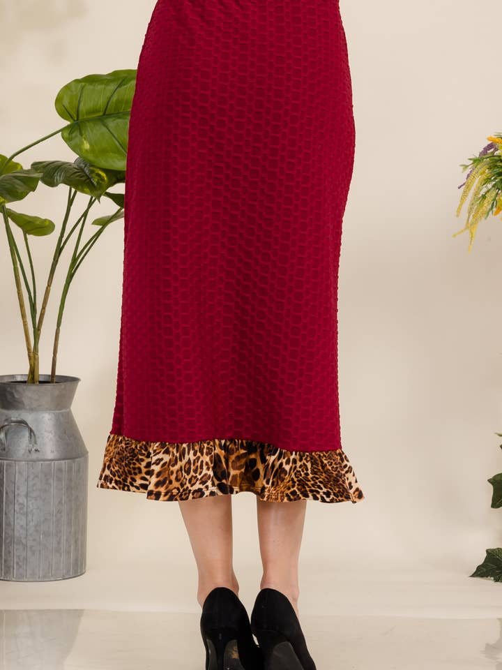 Celeste Clothing - Wholesale Skirt - Women's - PLUS MODEST HONEYCOMB SKIRT w ANIMAL HEMLINE -CS43917-PL15