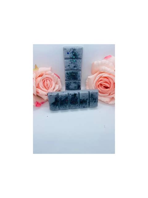 Bossy pour la vente par Missy & Boo