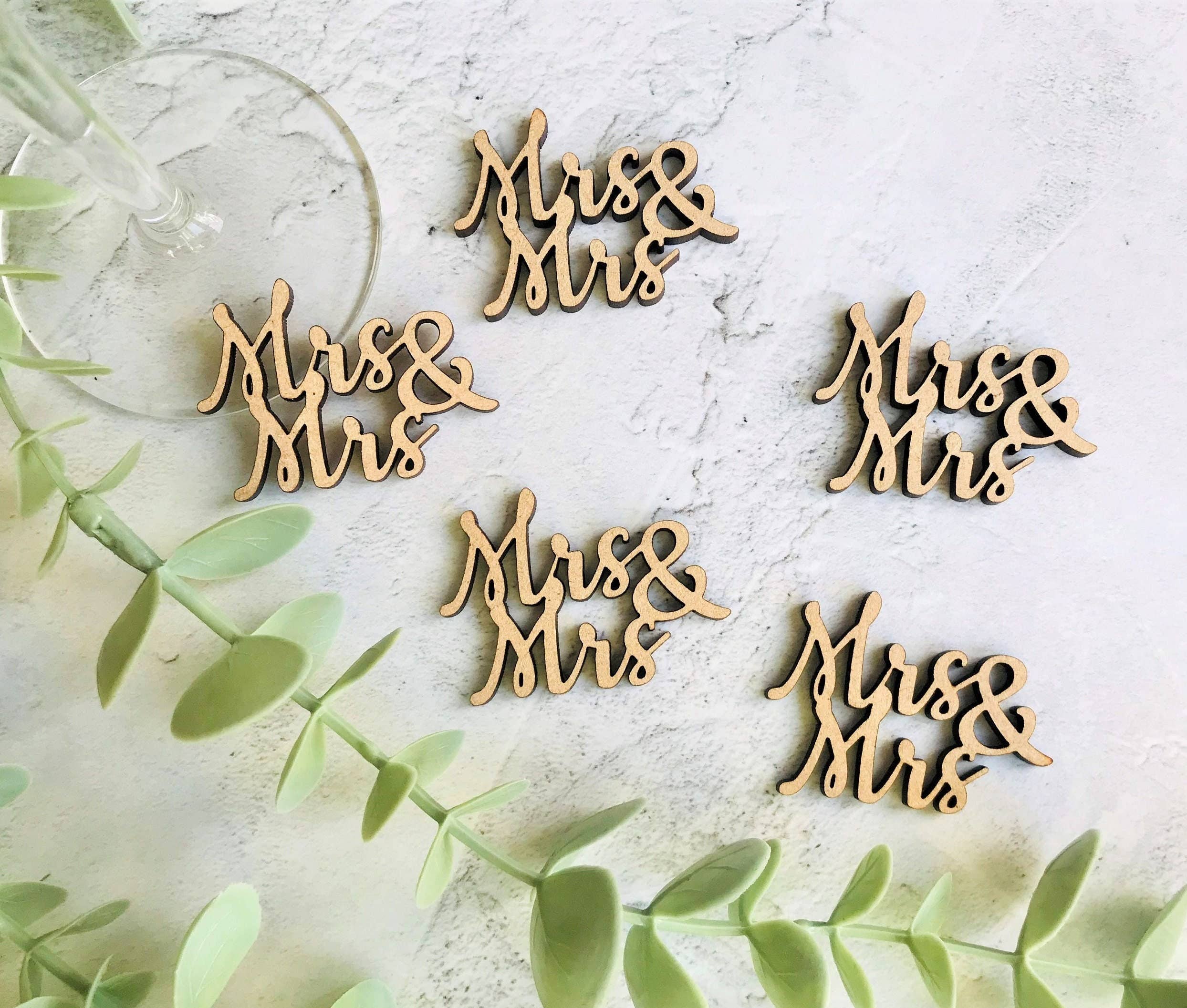 Deco Rach Design - Wholesale Decorative Tabletop Object - Mrs & Mrs Wooden Rustic Wedding Table Confetti Vintage Bar4