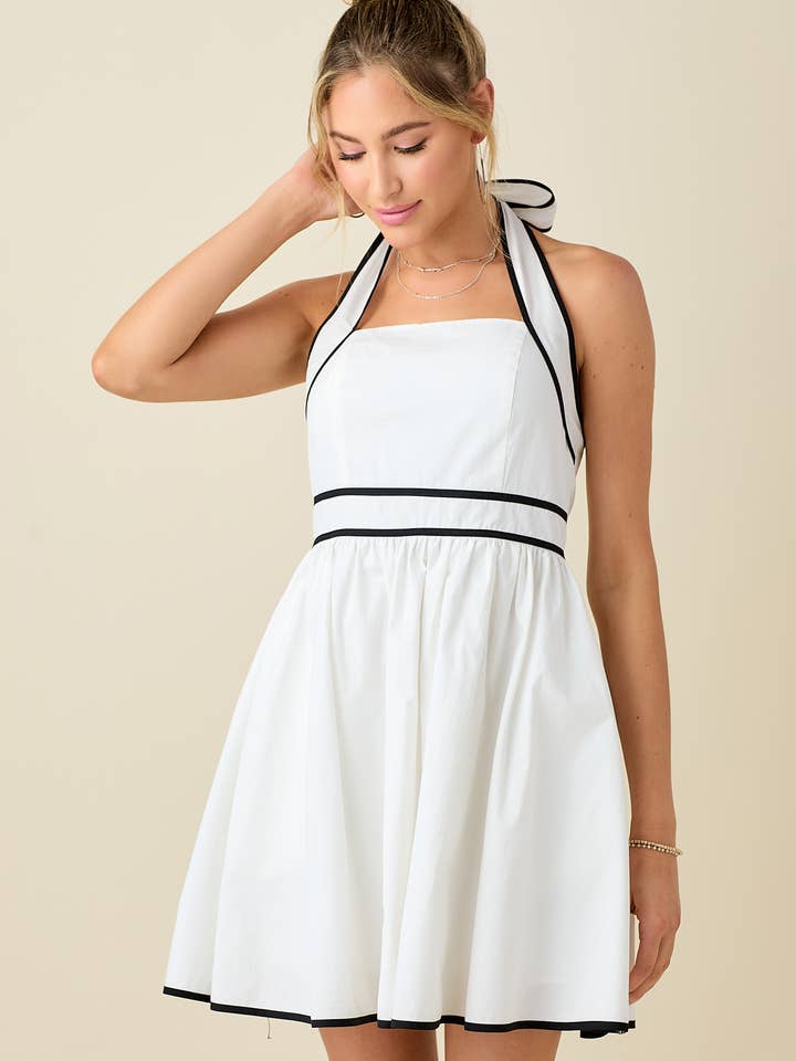 BABY PINK – wholesale Klänning - Dam – Halterneck rygglös miniklänning med kontrasterande kantband13