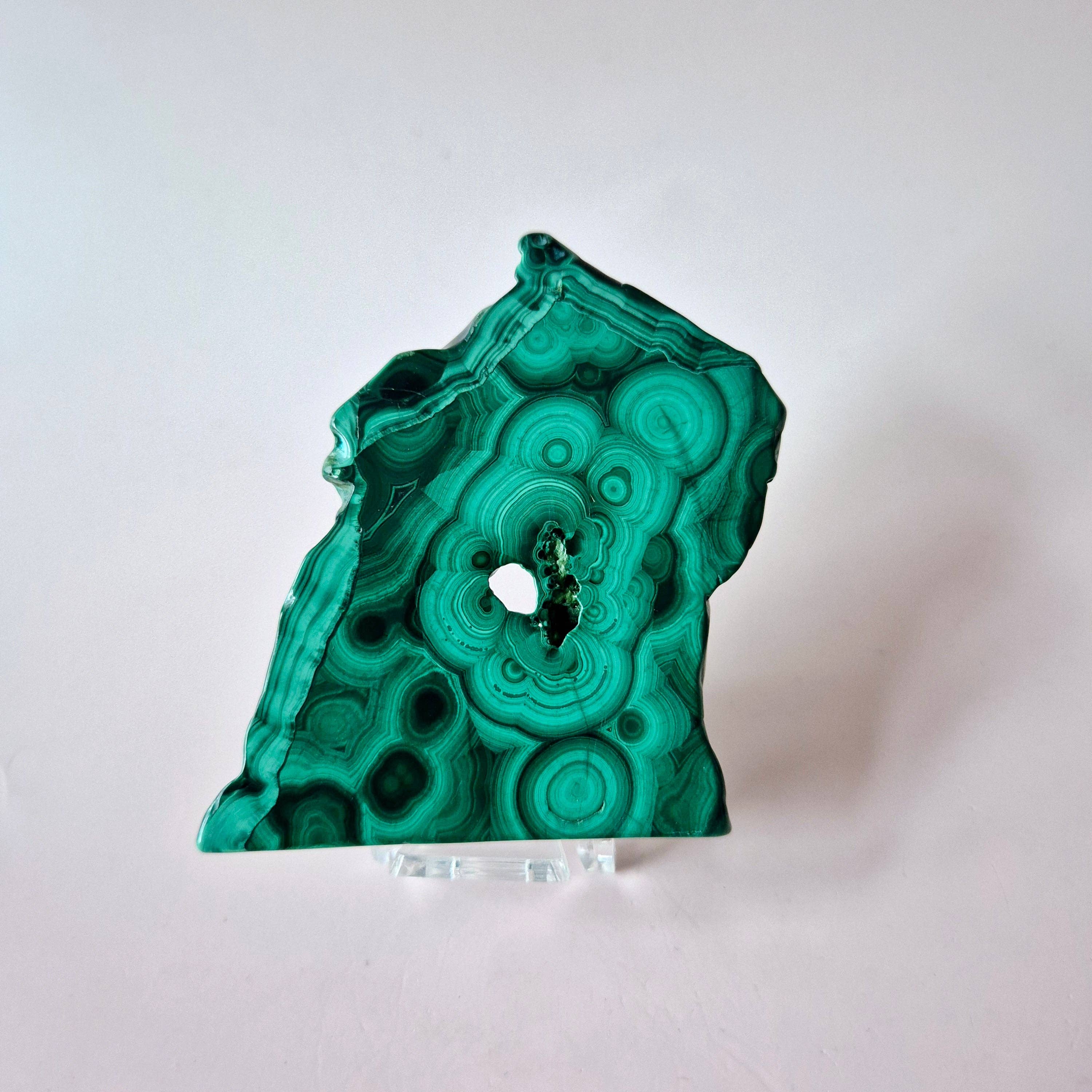 Moonlight Gemstones - Wholesale Spiritual Stone/Crystal - Gemstone Malachite Slice on Stand (50-80g)0