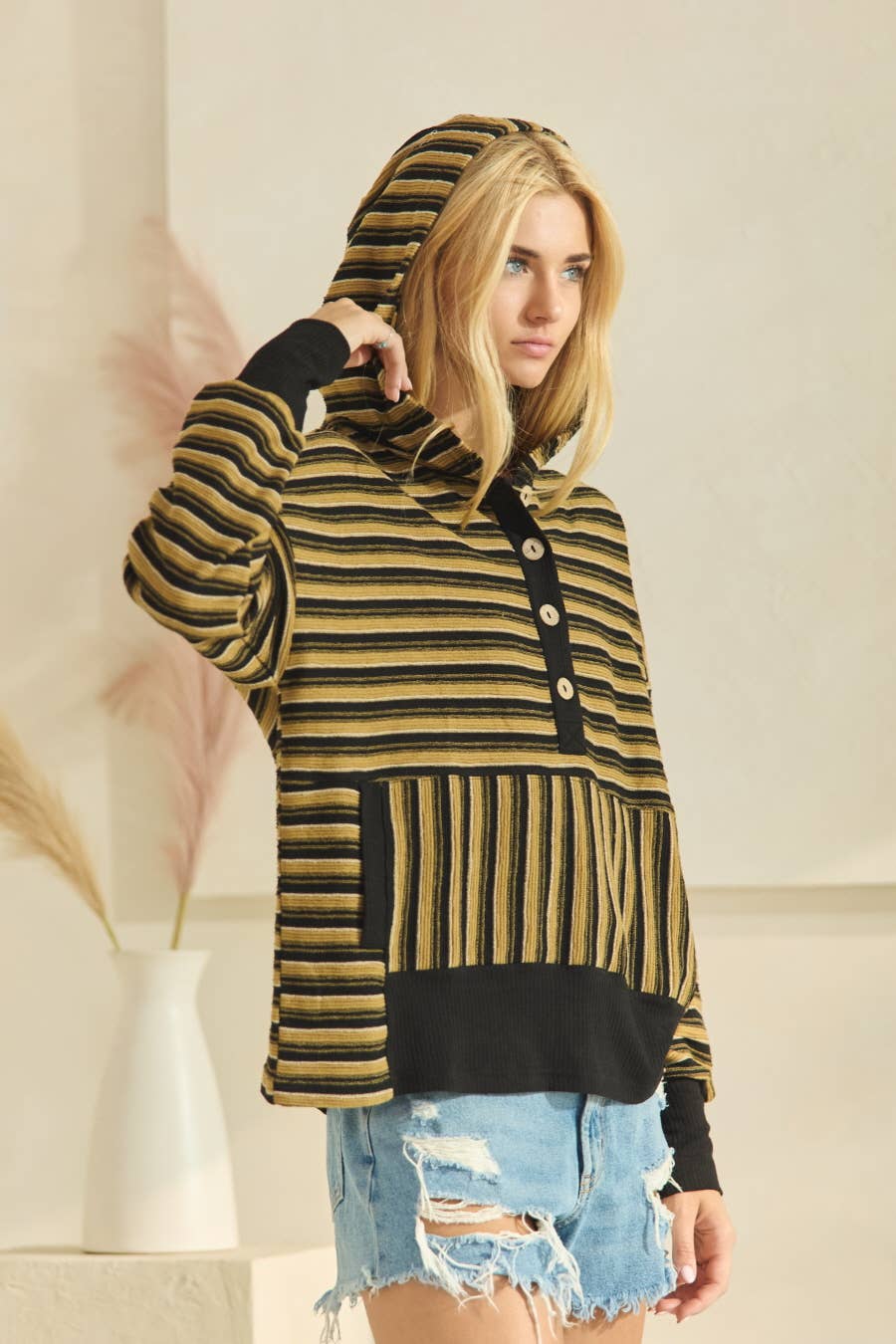 Oddi - Wholesale Hoodie - Women's - Textured Striped Jacquard Hooded Sweatshirt 1