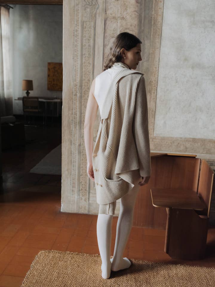 Lèmme - Wholesale Jacket - Women's - Pure Cashmere 'Bar' Jacket5