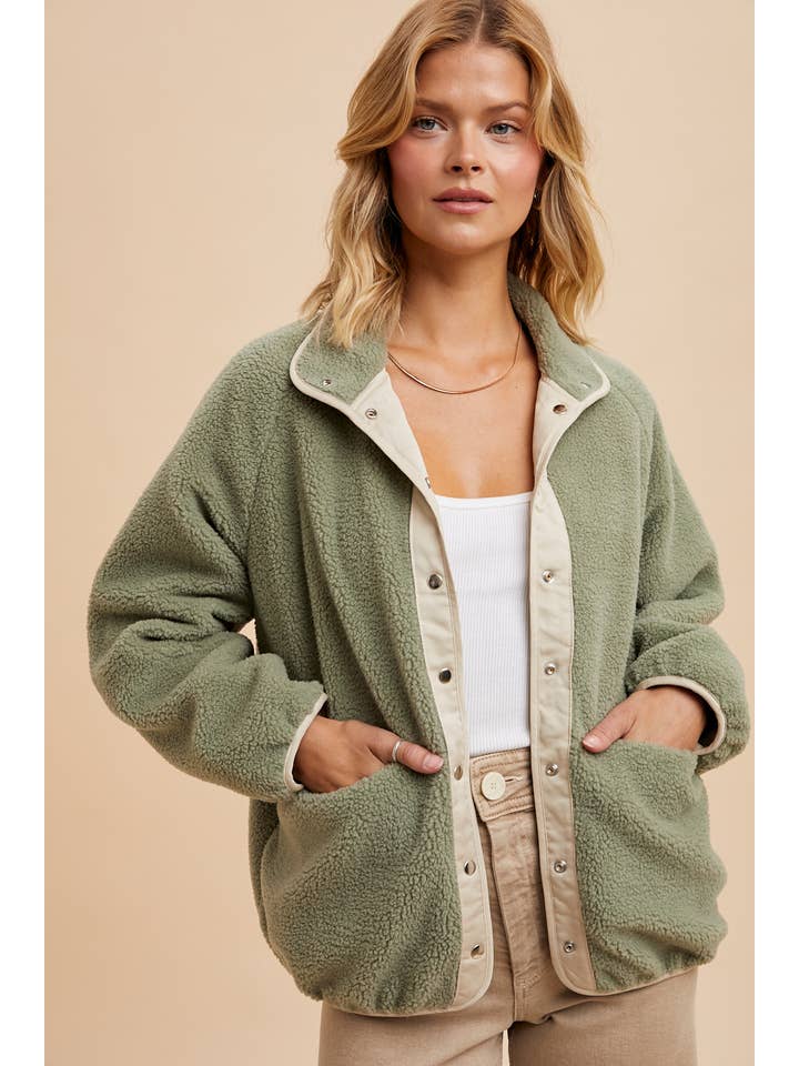 In Loom - Wholesale Jacket - Women's - REVERSIBLE TWO TONED SHERPA JACKET