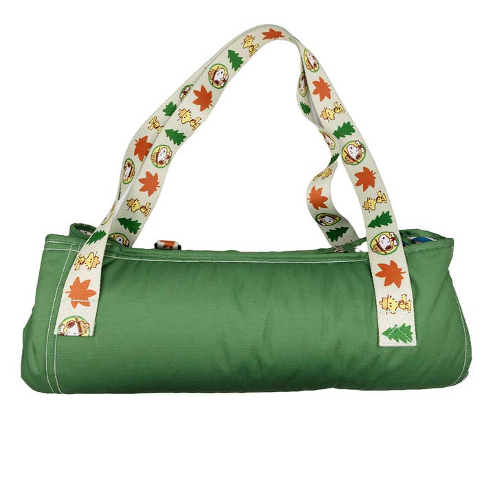 SASSY WOOF - Wholesale Pet Blanket - Dog - Dog Picnic Blanket - Peanutsâ„¢ Beagle Scouts