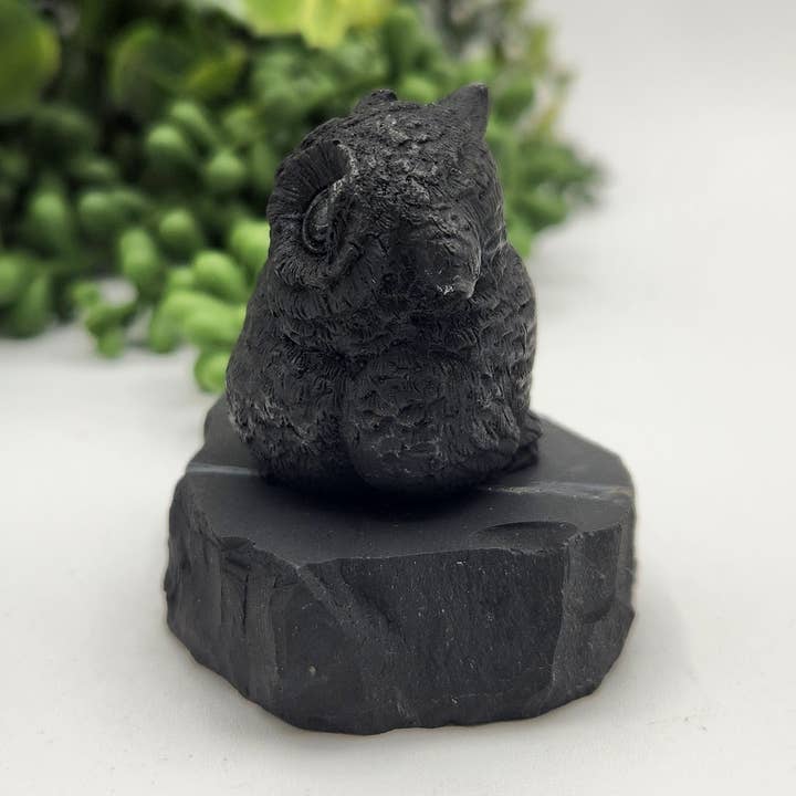 Meraki Gemstones - Wholesale Decorative Figurine - Shungite Figurine Owl and Owlet - EMF Protection (6.5x4x5cm)