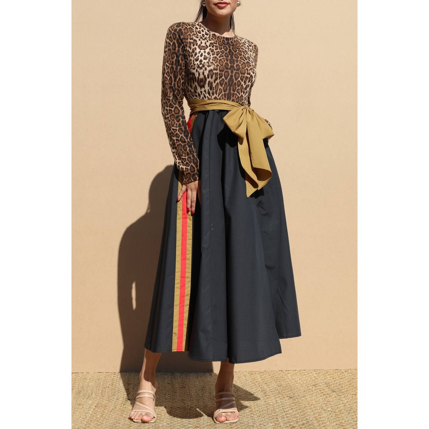 Black Pearl Clothing - Venta al por mayor Vestido - Mujer - Vestido largo chic con estampado de leopardo0