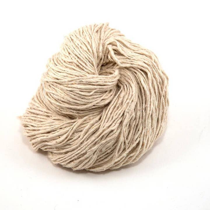 Darn Good Yarn - Wholesale Yarn - Silk Roving Worsted Weight Yarn1