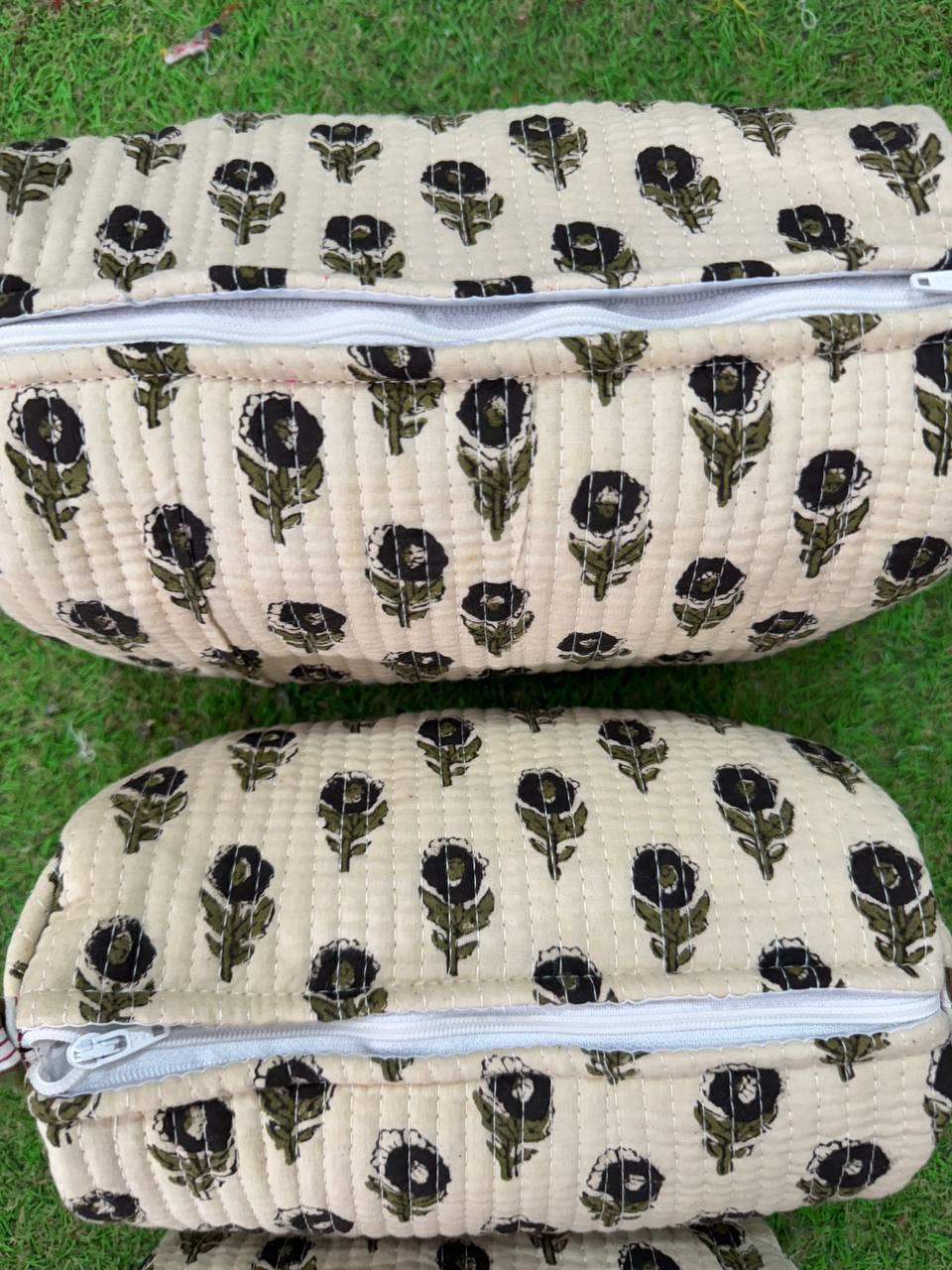 bhavnas boutique - Wholesale Makeup/Cosmetic Bag - Zipper Closure Cotton Floral Print Quilted Bag Women Bags 2