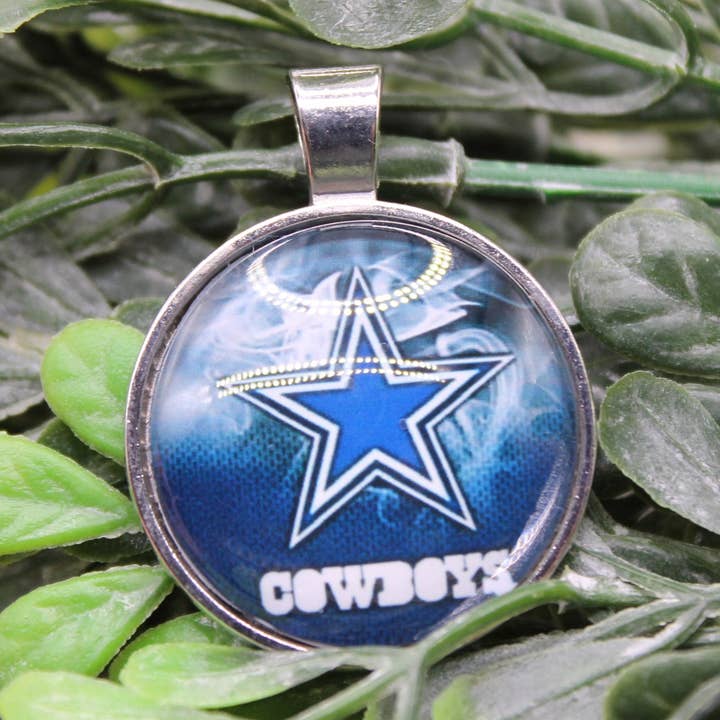 Cowboys Fotboll || 25mm Hänge - Silver för wholesale av Hylidae Boutique