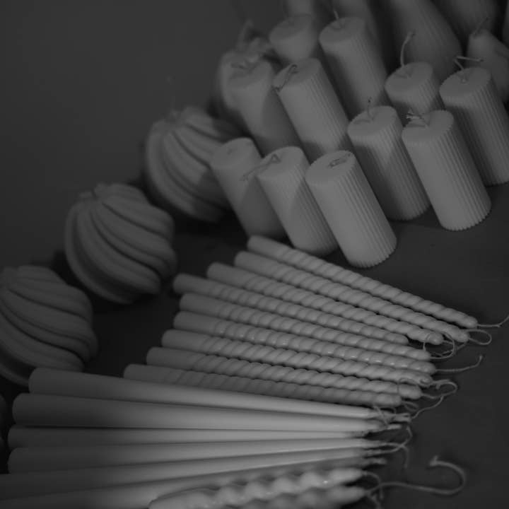 Studio Firaora – wholesale Novelty candle – OLIVE Candle - soy wax3