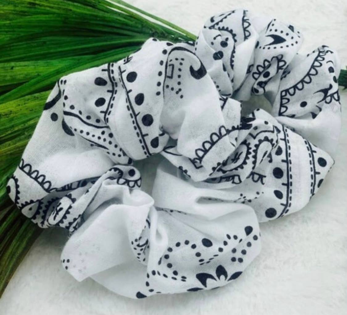 Handmade Love Love Love – Großhandel Haargummi – Damen – Halstuch Scrunchie Pack2