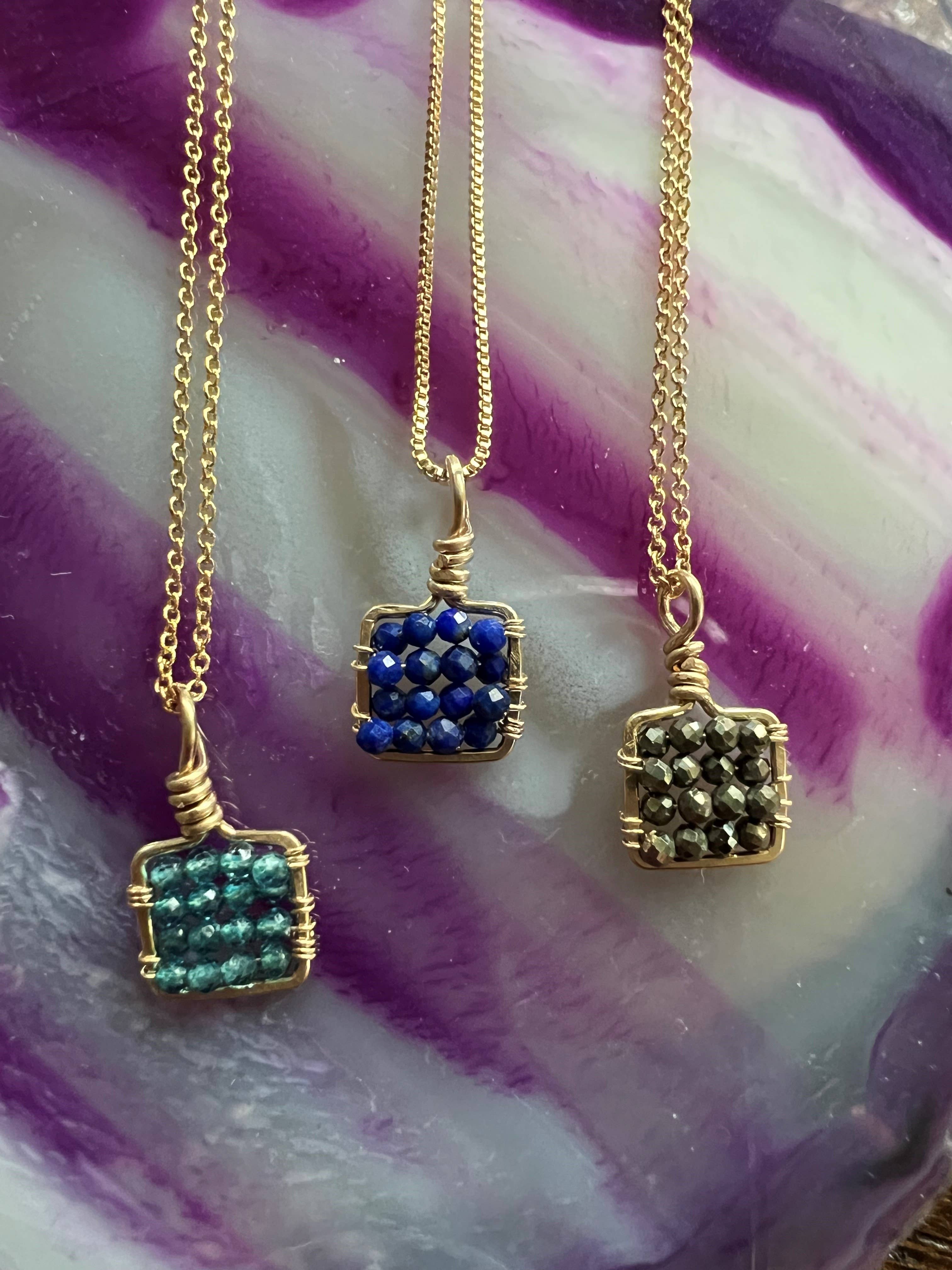 Sonya Renee Jewelry - Vendita all'ingrosso Collana con ciondolo/pendaglio - Collana Posh Micro Quadrata7