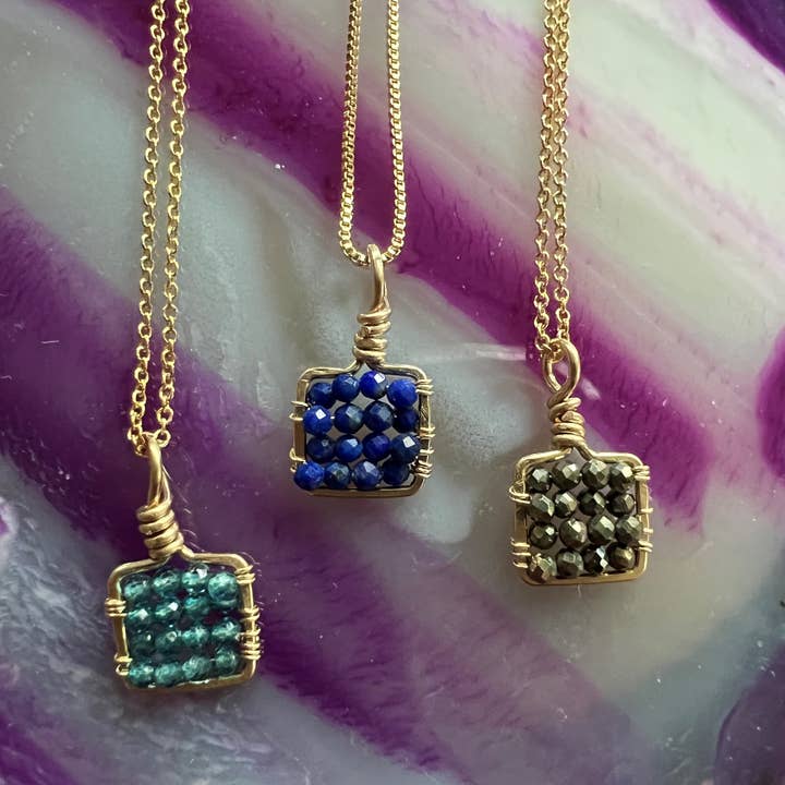 Sonya Renee Jewelry - Vendita all'ingrosso Collana con ciondolo/pendaglio - Collana Posh Micro Quadrata7