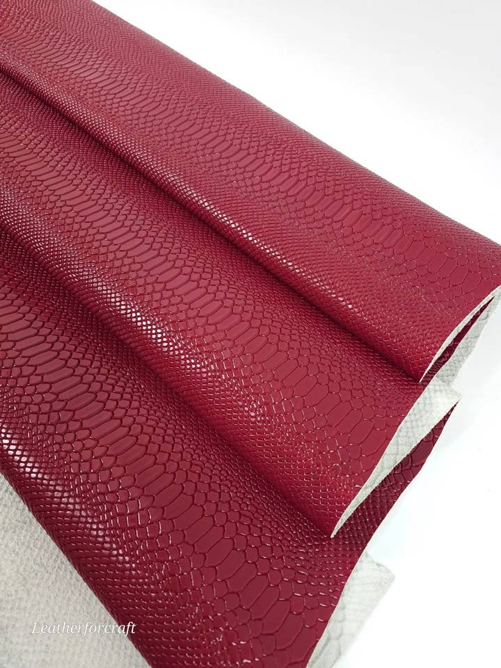 Rio Rote Anakonda Geprägtes Lackleder für den Großhandel von Leatherforcraft