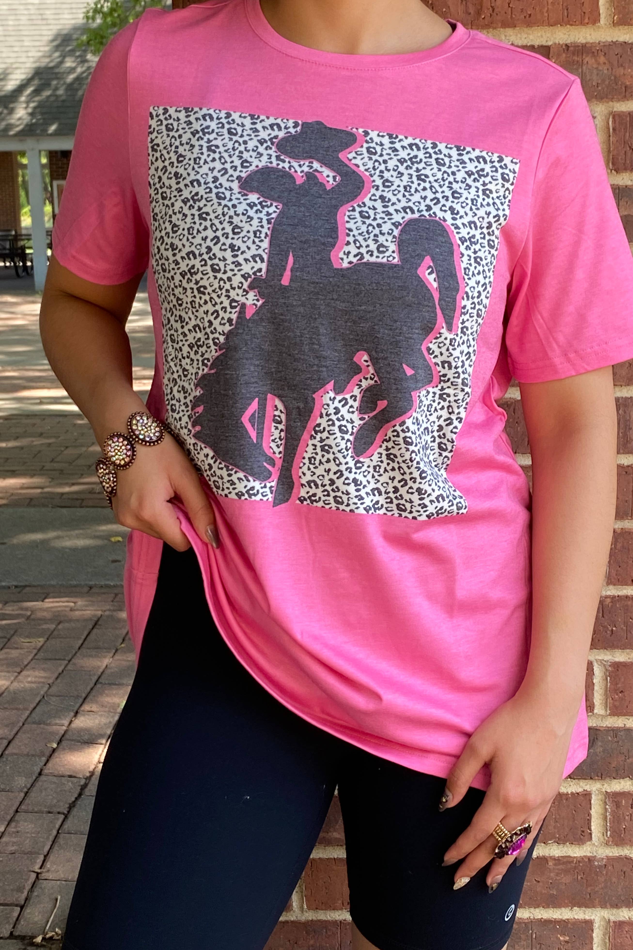 luluclothes - Wholesale Screen Printed T-Shirt - Women's - XCH14127 PINK TOP W/ BRONC RIDER GRAPHIC0