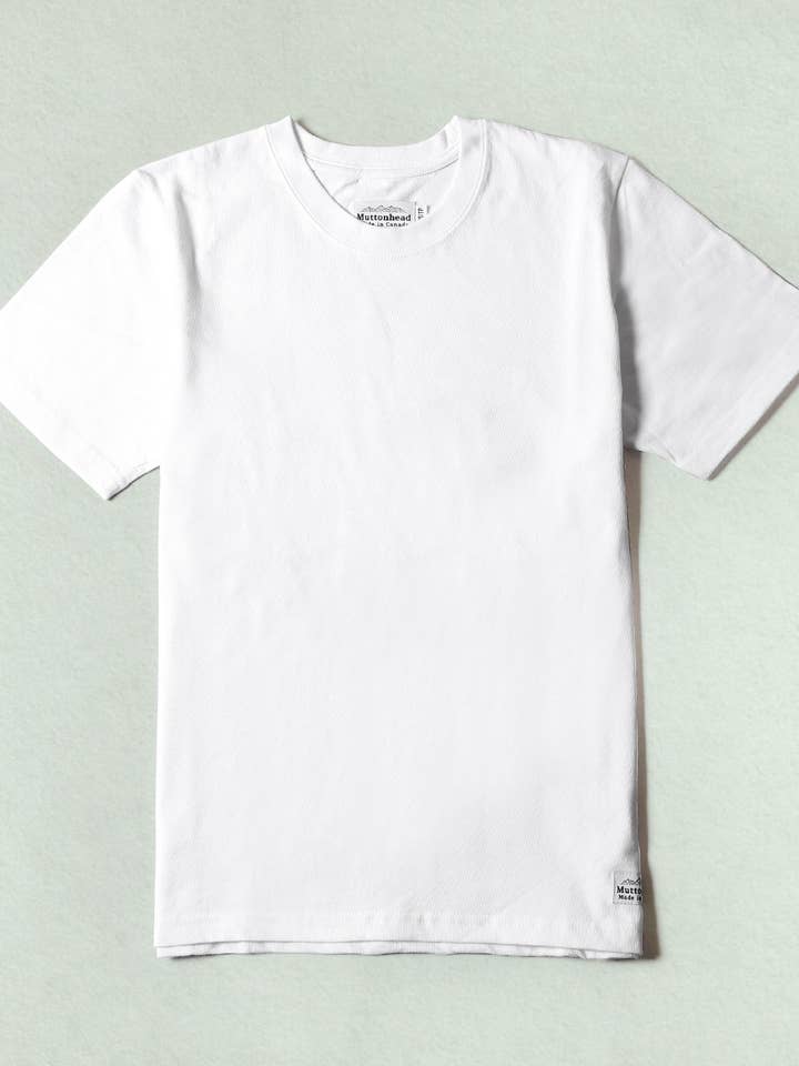 T-shirt épais - Blanc pour la vente par Muttonhead