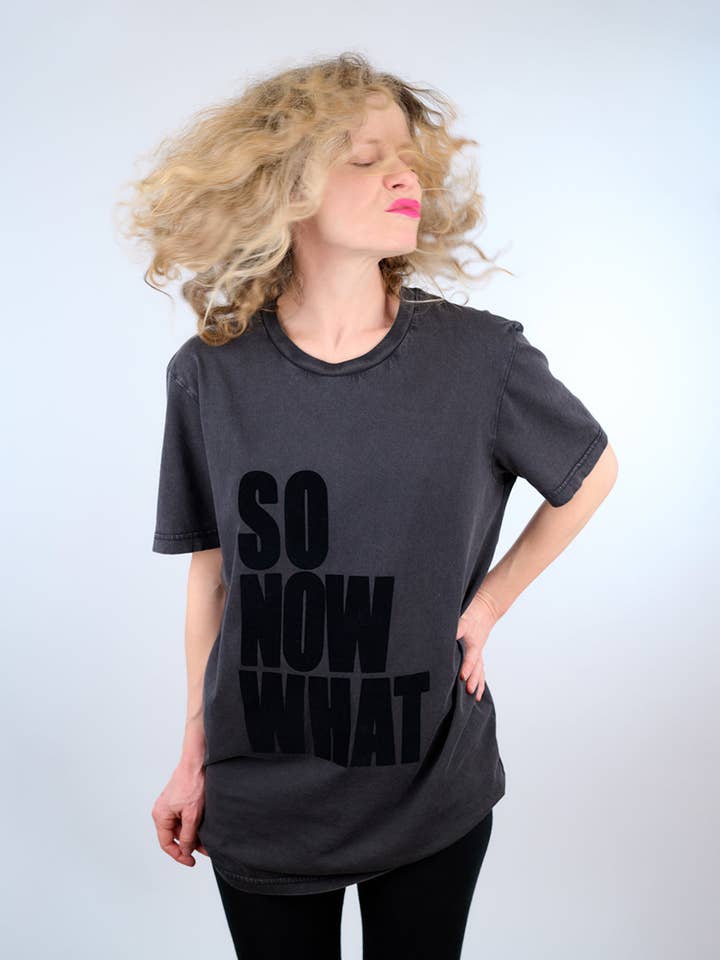 Twenty Five - Vente T-shirt sérigraphié – femme - Tee Shirt Vintage Rock SO NOW WHAT Noir et Velours