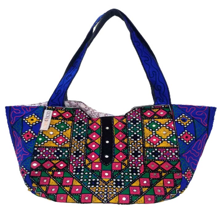 Sac fourre-tout en pierre bleue antique fait main pour la vente par Fybernots