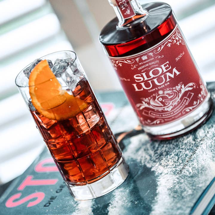 Gin Luum – wholesale Gin – Sloe Luum - Premium Sloe Gin3