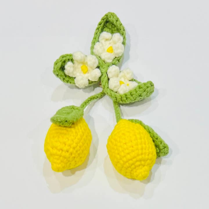 Brooch two yellow lemons three white flowers wool for wholesale by Bijoux 7bis