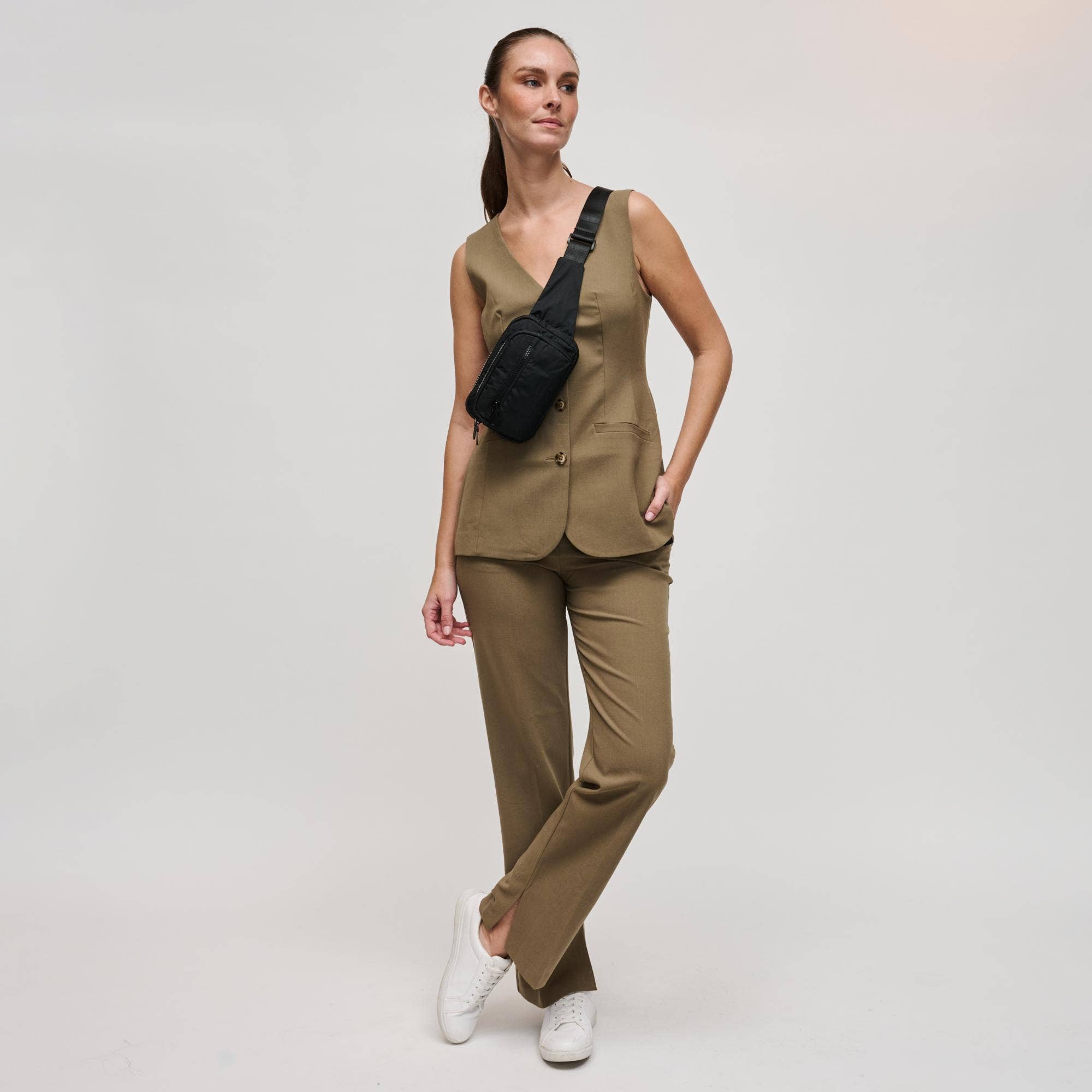 Sol and Selene - Wholesale Belt Bag - Women's - Hip Hugger Belt Bag1