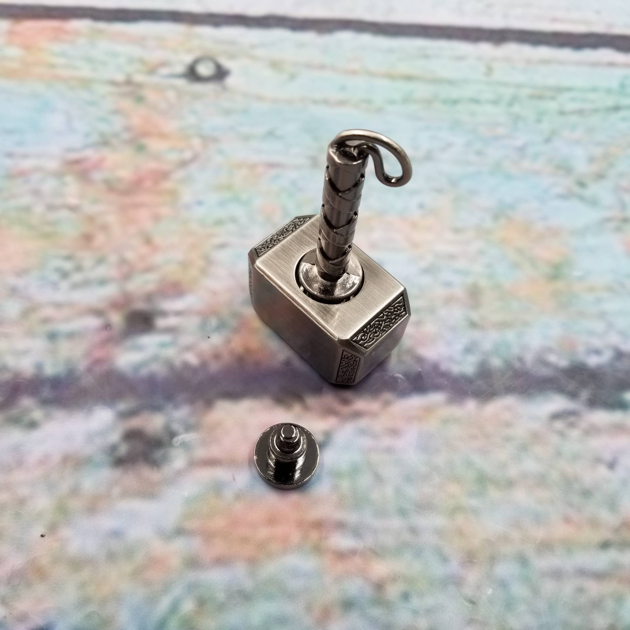 MIAS SHOP - Wholesale Fidget Toy - Kids - Thor's Hammer Metal Gyroscope Rotating Decompression Toys1