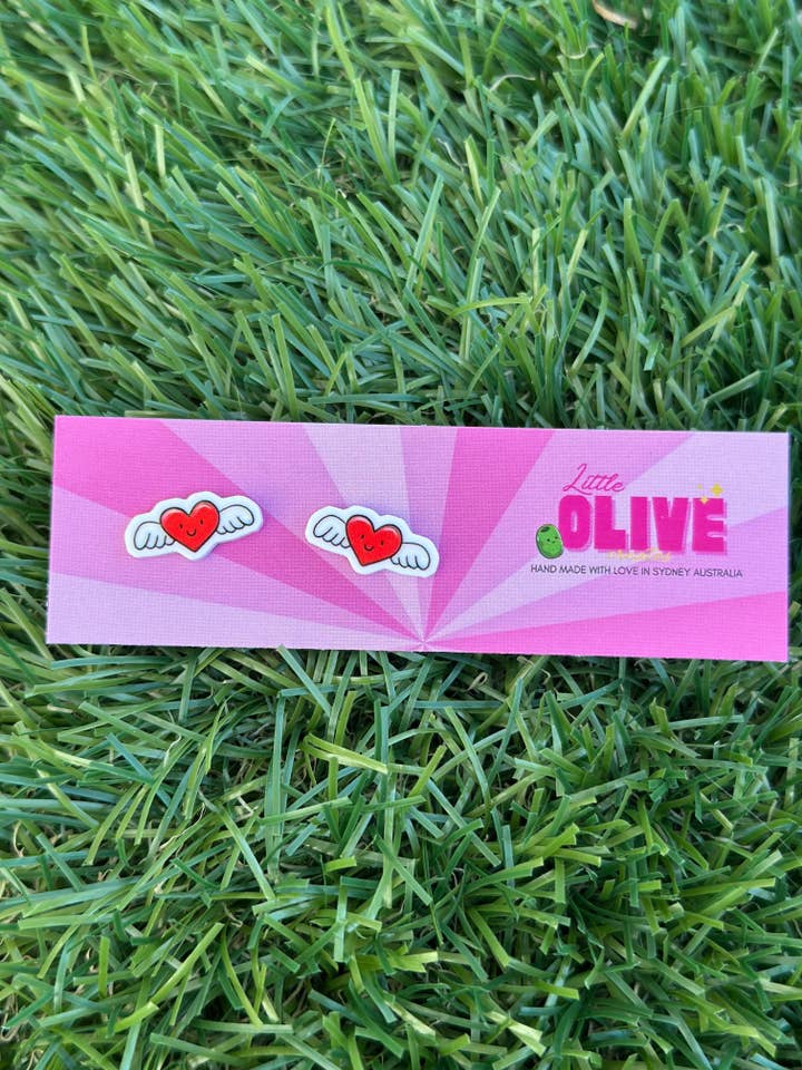 Vliegende Hart Oorbellen – Perfect voor Valentijnsdag 💕✨ voor wholesale door Little Olive Creates