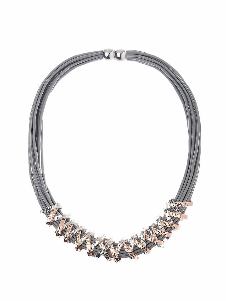 Colar em pele cinza Urban Edge Pendente em ziguezague de dois tons por atacado de Oceanic Jewellers - Majique London