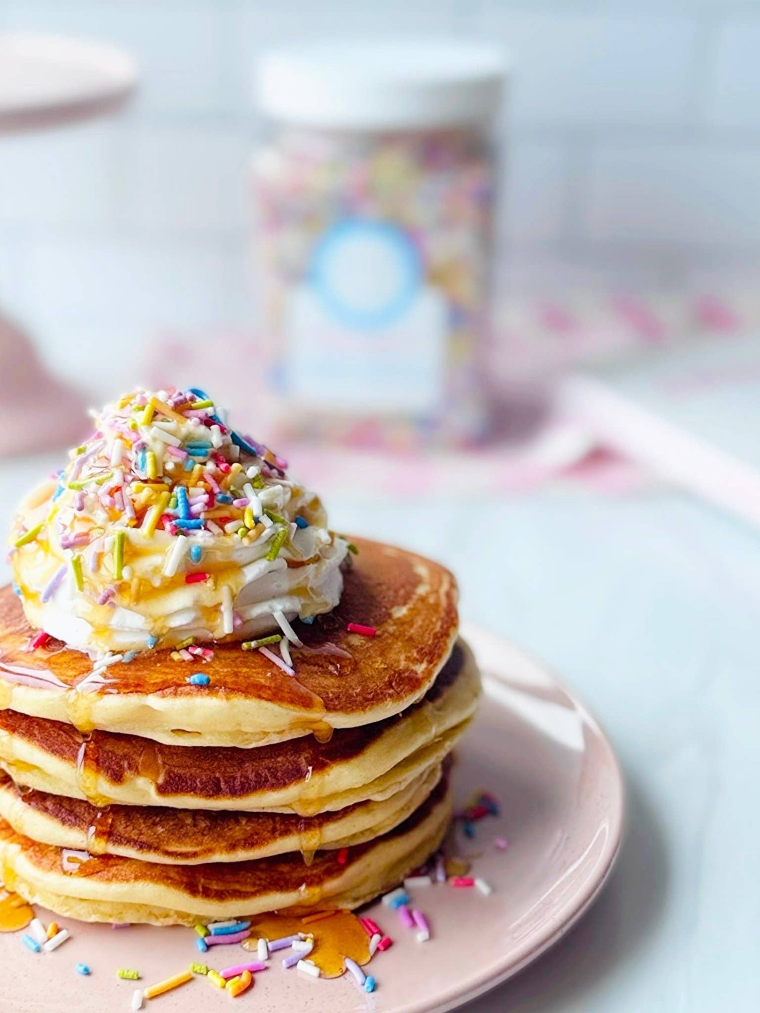 Sweetapolita - Wholesale Sprinkles - NATURAL RAINBOW CRUNCHY SPRINKLES 4oz Bottle