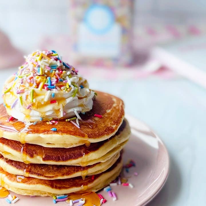 Sweetapolita - Wholesale Sprinkles - NATURAL RAINBOW CRUNCHY SPRINKLES 4oz Bottle0