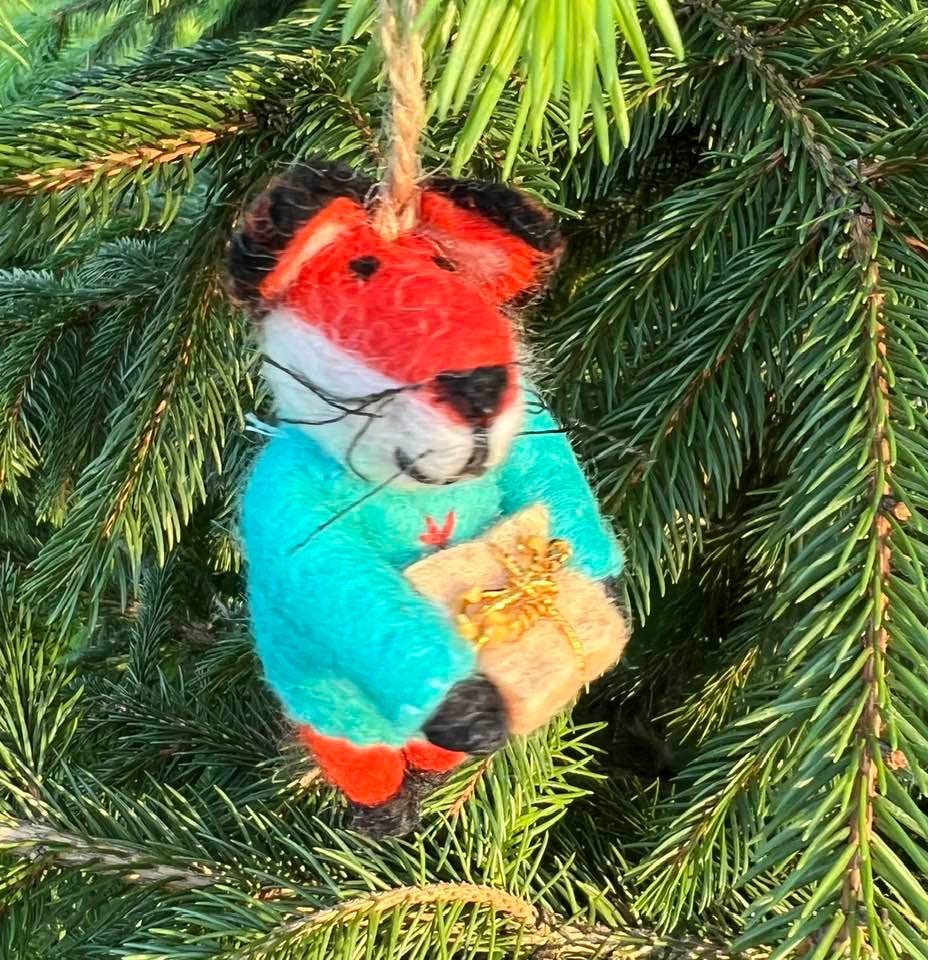 The Winding Road - Wholesale Ornament - Ornament - Fox holding Present 2