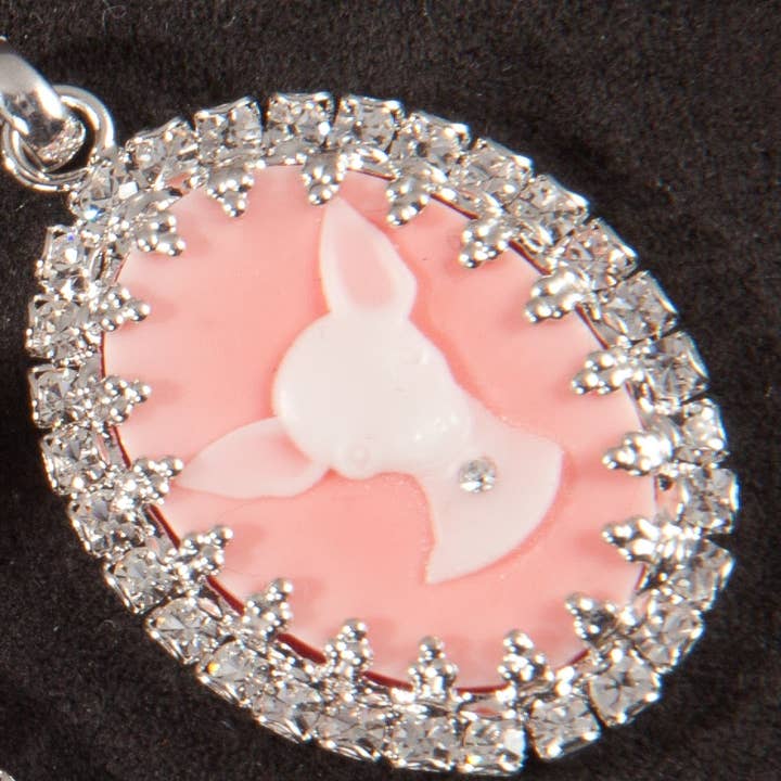 Jewels' Joy – Engroshandel Halskæde med vedhæng – Pink Chihuahua Cameo vedhæng