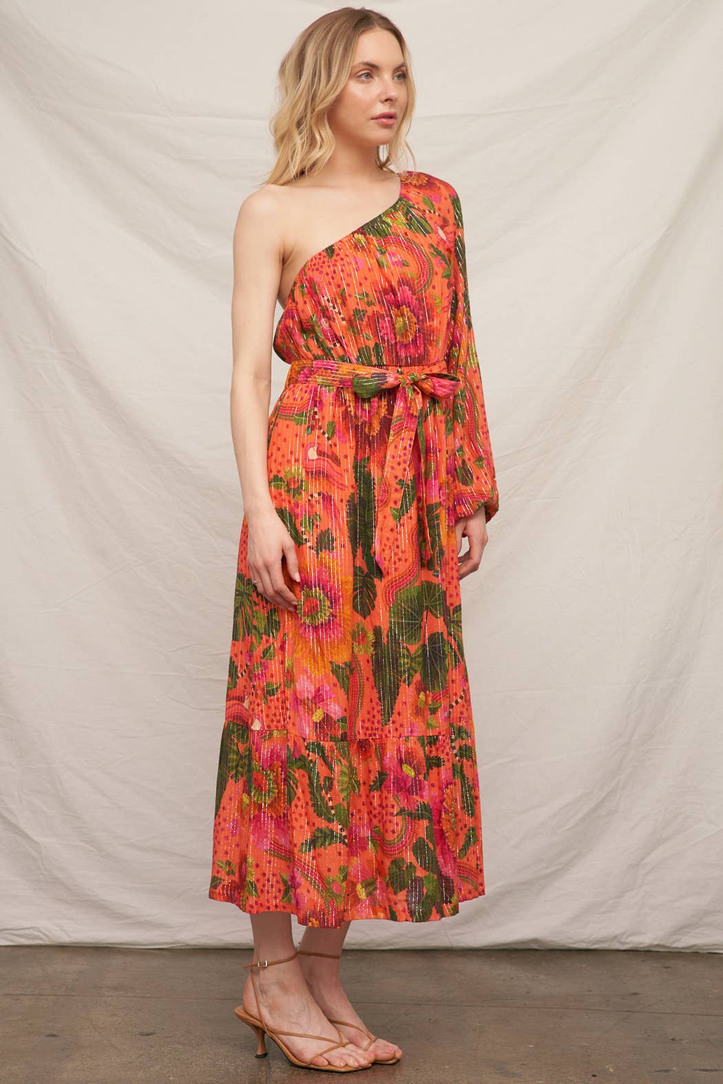 Orange Multi Robe à une épaule à imprimé tropical avec lurex en vente sur Faire4