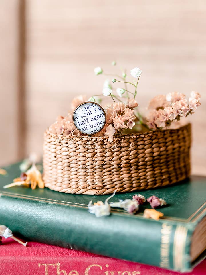 Anel Livreiro | Persuasão por atacado de The Authored Shop