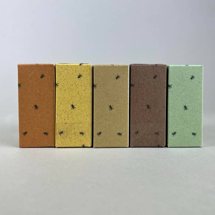 herr biene GmbH - Wholesale Chocolate Box - 4 honey pralines in 5 varieties6