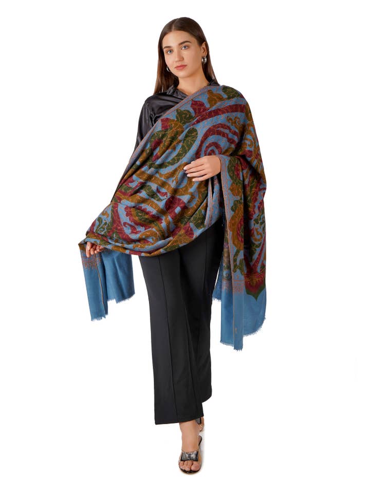 Stylish Blue Pashmina Shawl with Intricate Paisley Design for wholesale by PASHWRAP