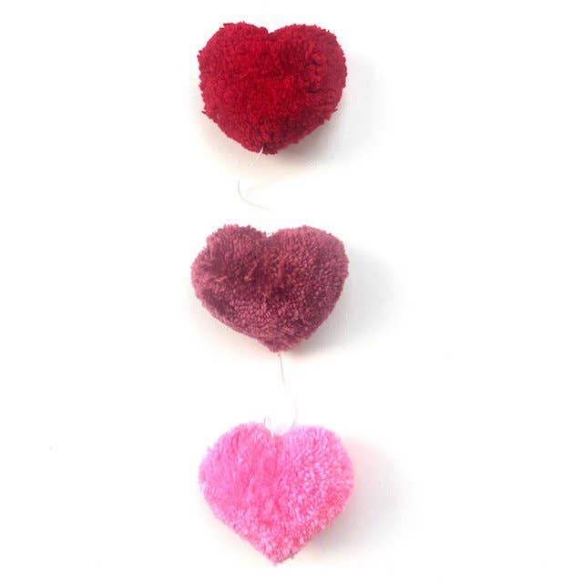 garland hearts pompom vertical - L89cm terra handmade wool for wholesale by Luna-Leena - handmade in Nepal