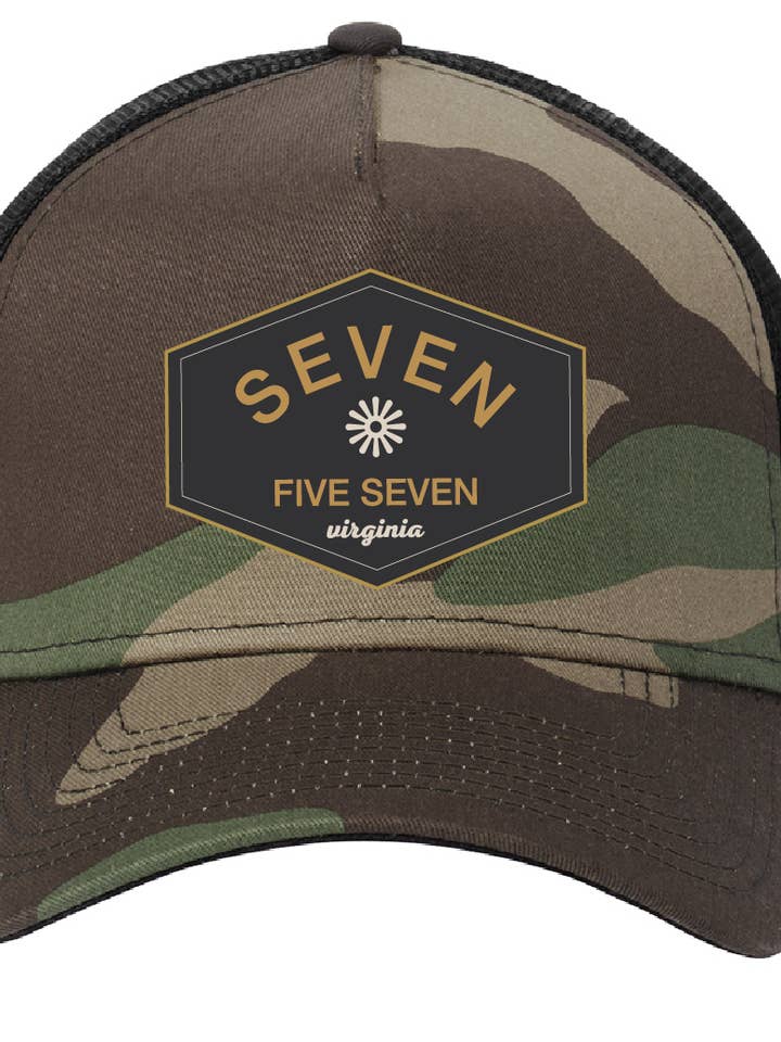 Snapback Trucker Cap / Camo & Sort / 757 for engroshandel hos Salt & Sand