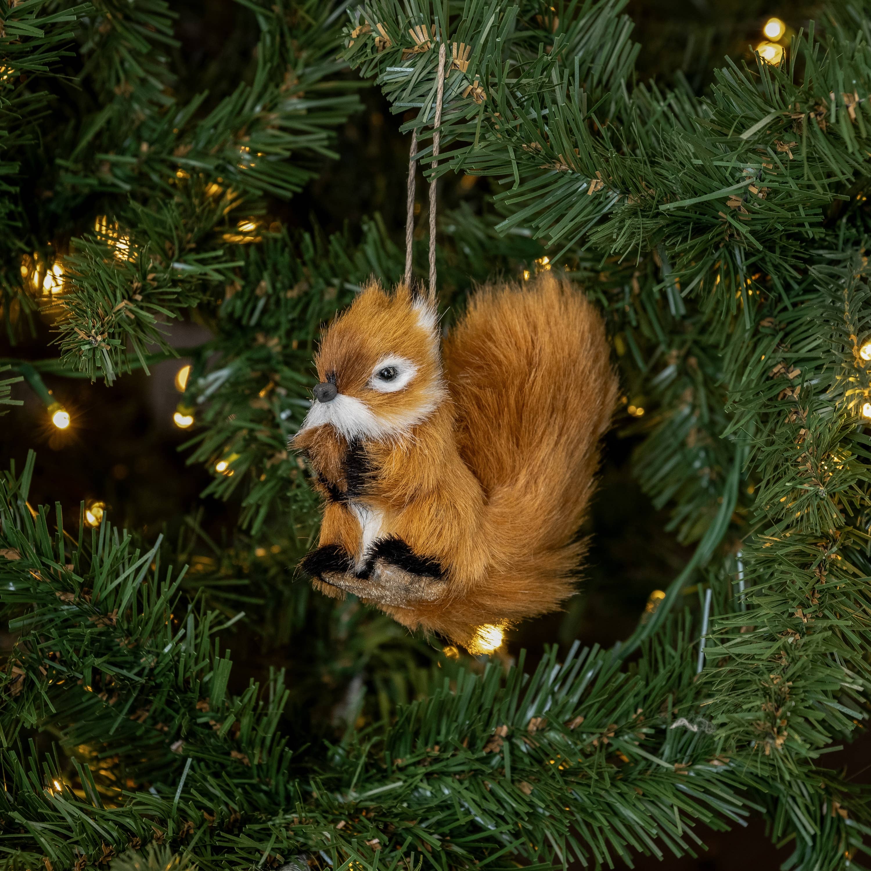 Ragon House - Wholesale Ornament - WOODLAND SQUIRREL ORNAMENT1