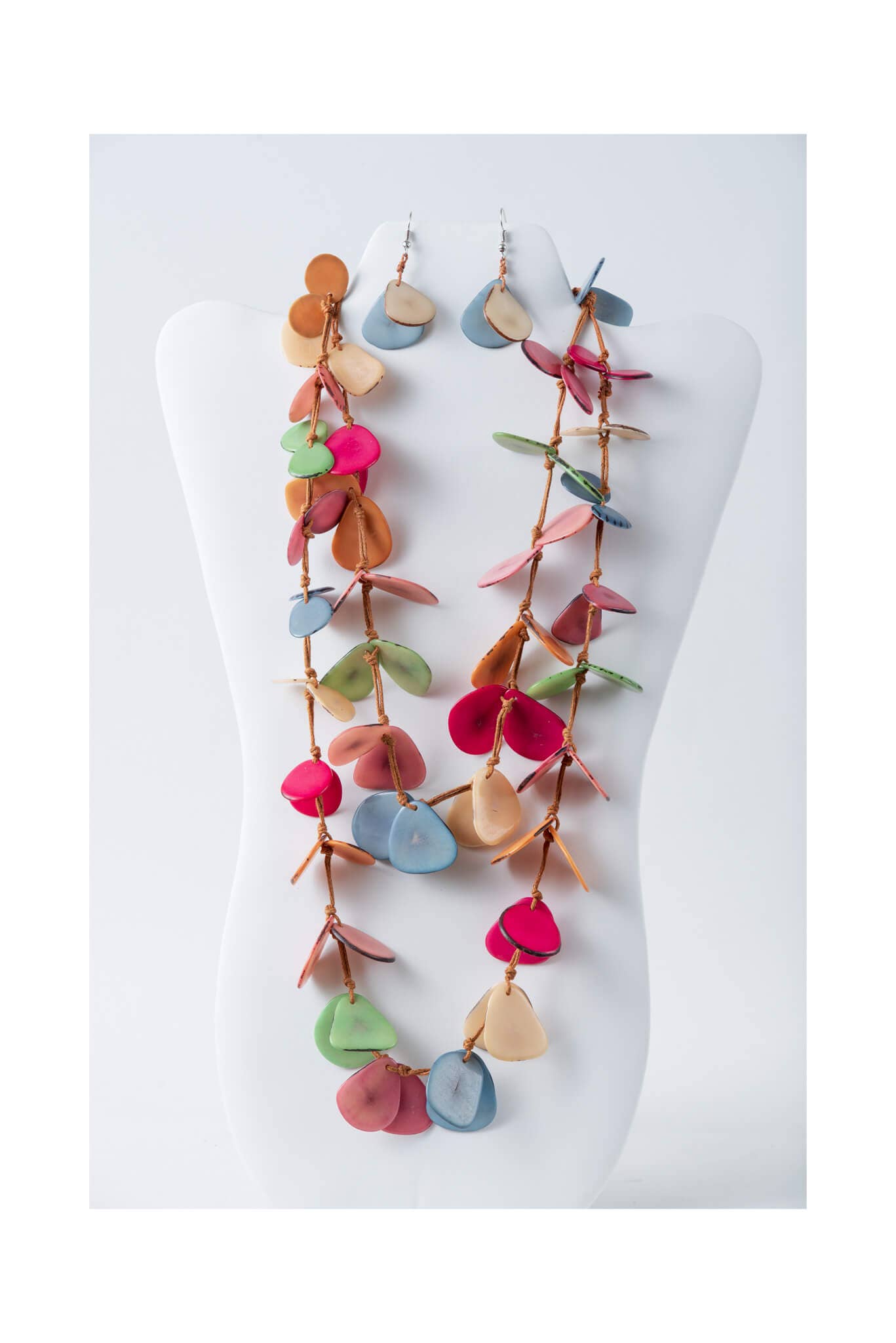 TaguArtsy – wholesale Smycken – Nola kronblad lång Tagua halsbandsuppsättning0