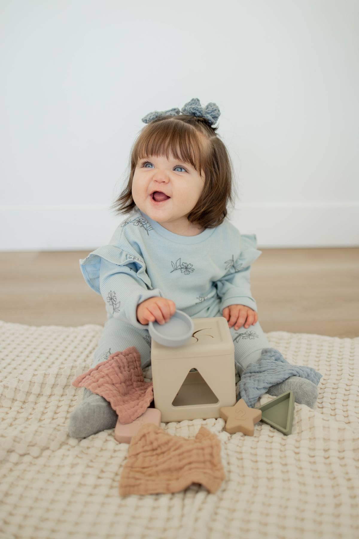 Brooklyn Neutral - Venta al por mayor Conjunto de juguetes - Niños - Juguete de Clasificación de Formas de Tejido5