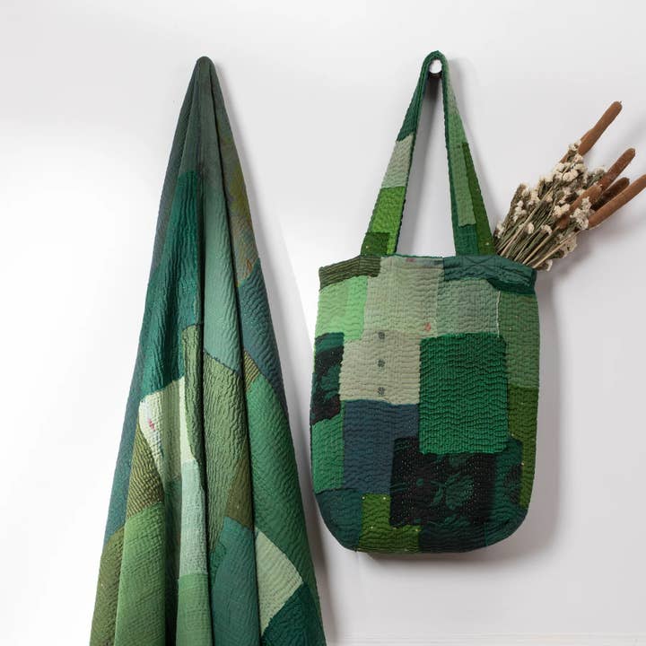 Sac fourre-tout Kantha vintage fait main - Vert pour la vente par Maison Mieko