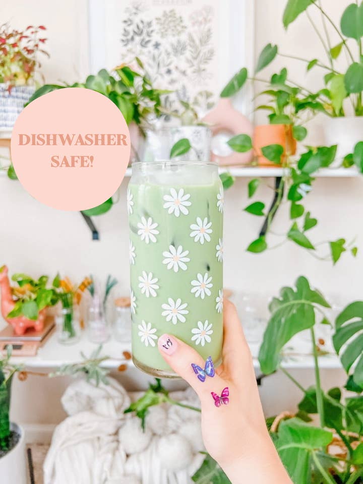 20oz White Daisy Iced Coffee Beer Can Glass for wholesale by Hart and Flora Shop