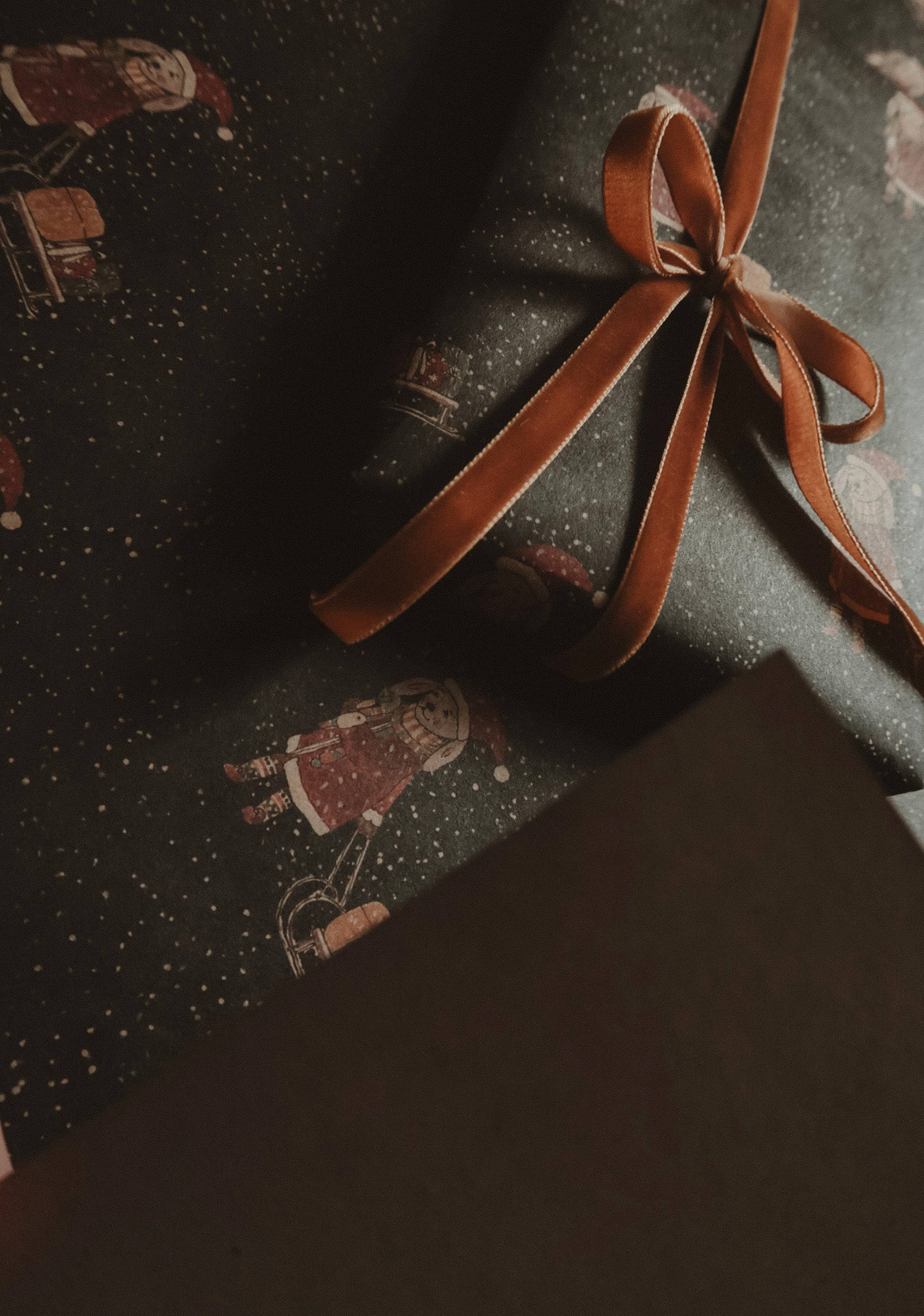 MyDesignPictures - Wholesale Flat Wrap - Bunny With Sled Kraft Wrapping Paper6