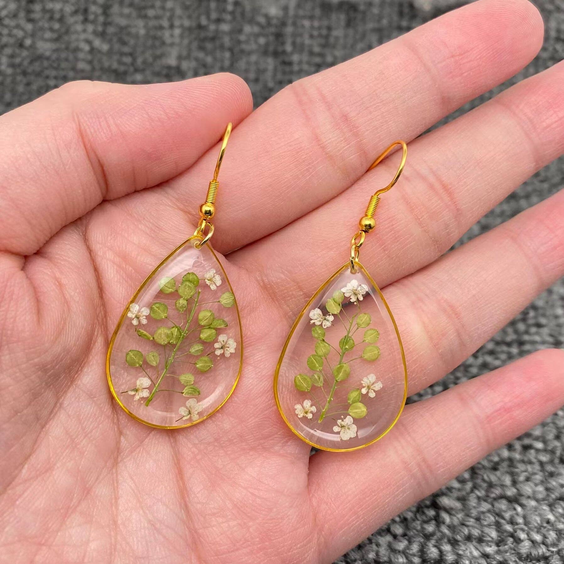 Mio Queena - Wholesale Dangle Earrings - Lepidium Apetalum Dried Flowers Drop Dangle Earrings - PDF1