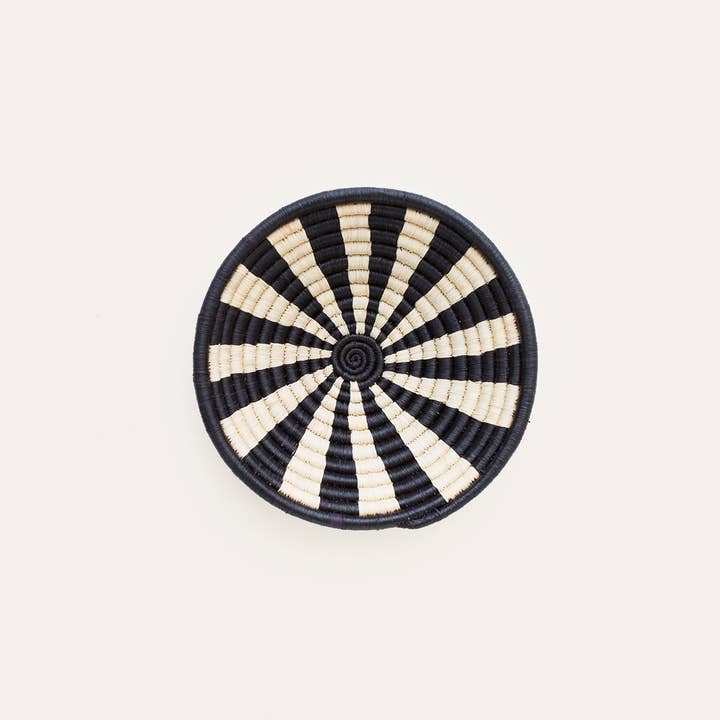 Indego Africa - Wholesale Decorative Tray - Mini Raffia Plateau - Stripes