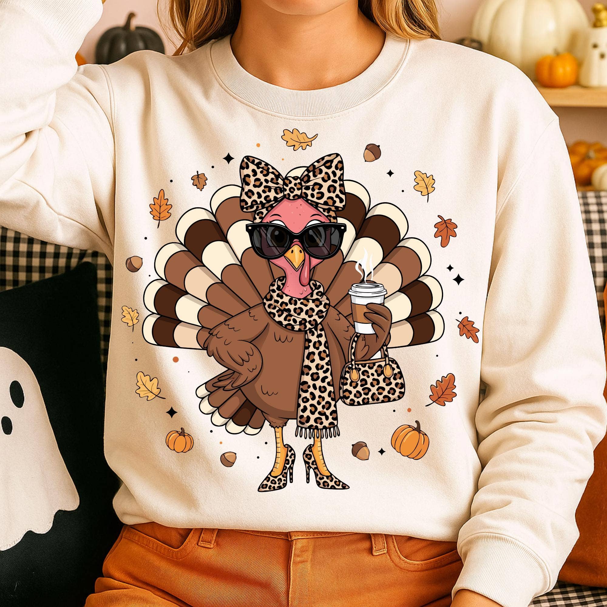NVC Ecommerce LLC - Vendita all'ingrosso Maglietta stampata - Donna - Maglietta Divertente Tacchino Boujee, Felpa Leopardata del Ringraziamento3